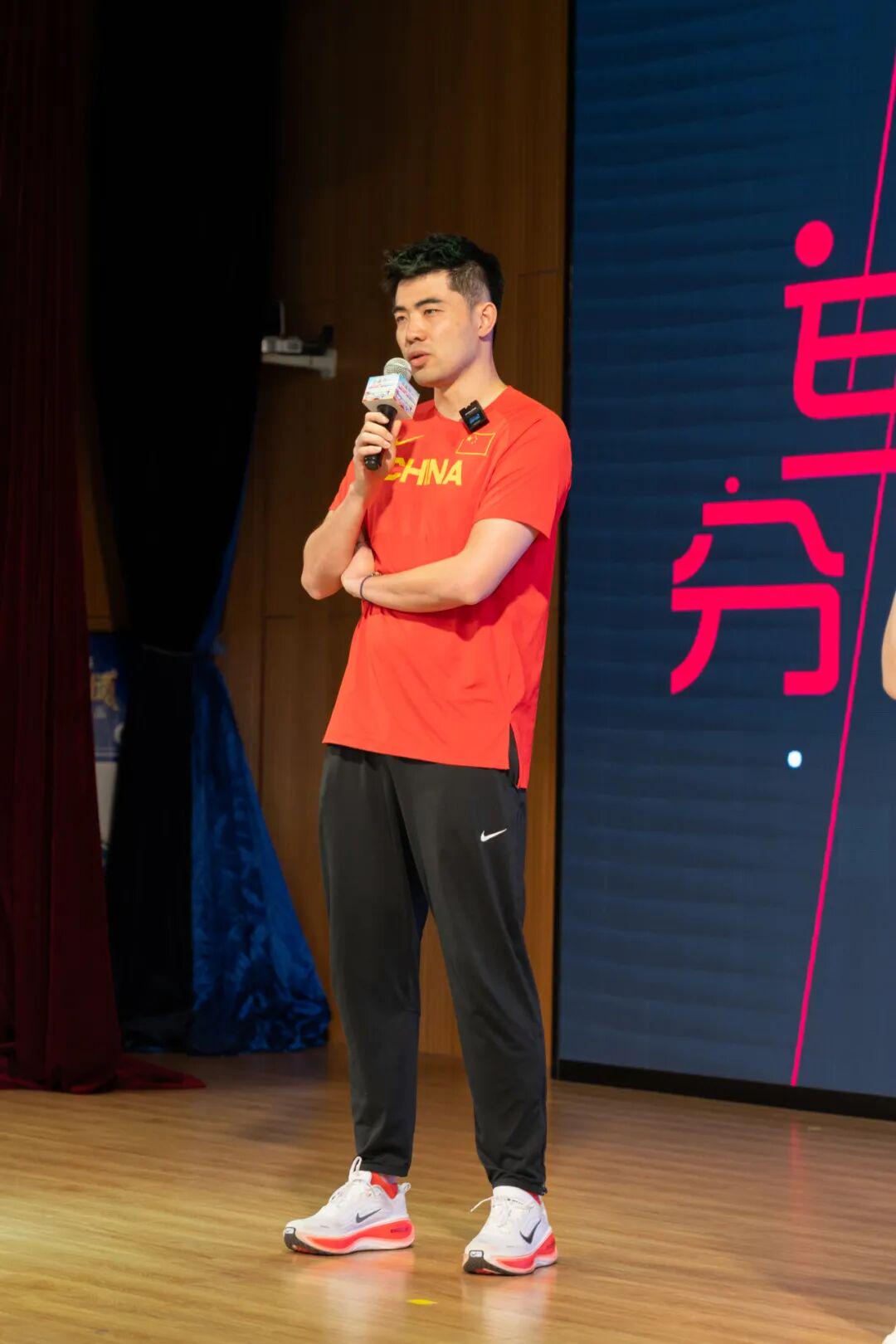 纽约尼克斯夺NBA总冠军