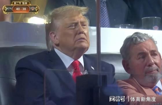 尼克斯总冠军!45分!45分啊!布伦森碾压文班亚马