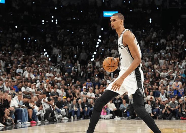 尼克斯冠军启示录:为何这支队伍是NBA史上最"异常"的冠军拼图?