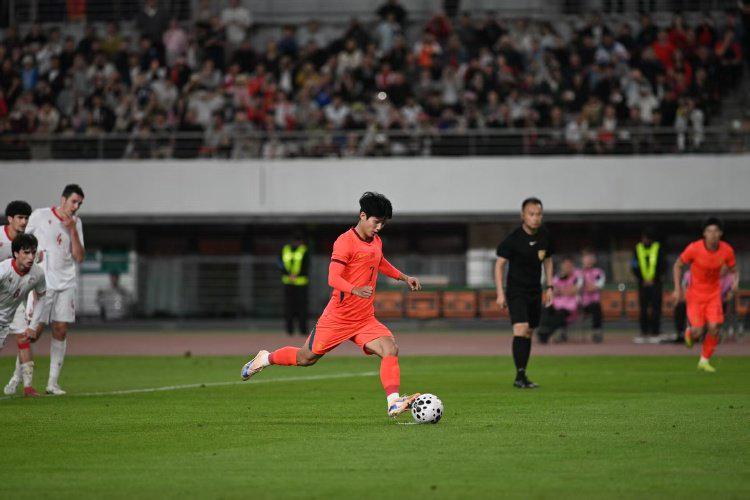 英媒:特朗普将亲手颁发世界杯冠军奖杯,FIFA无异议